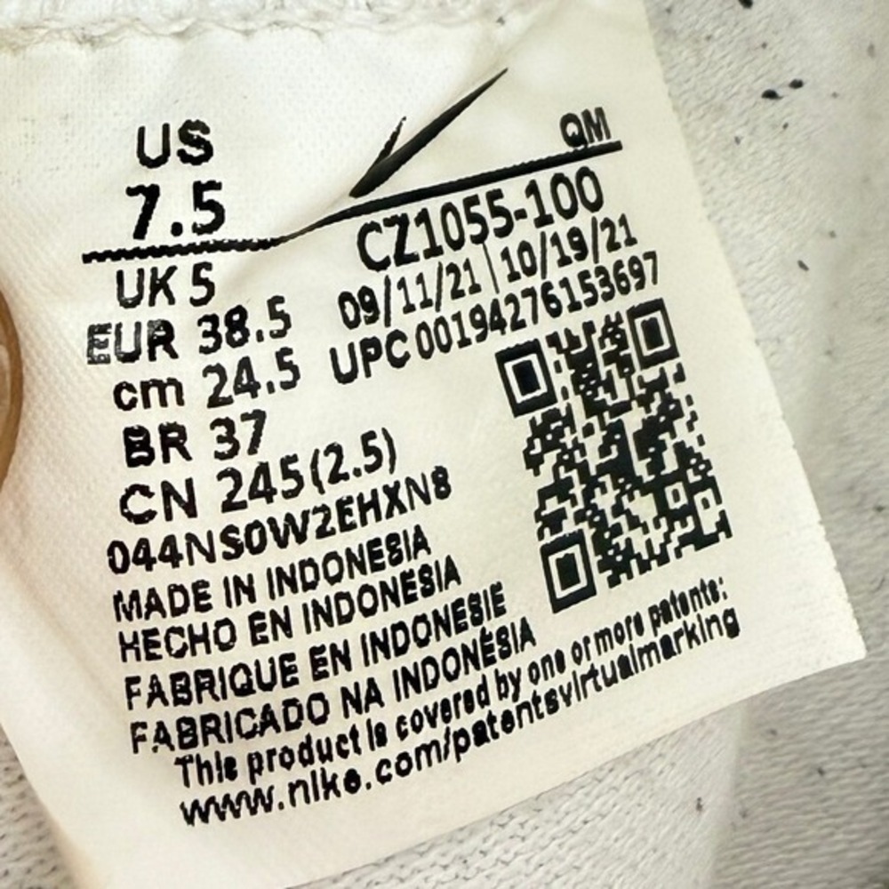Nike Blazer Mid 77 Vintage White Black High Top Sneakers CZ1055-100 Womens 7.5 - Picture 9 of 10
